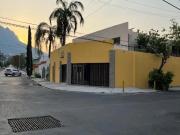 Casa en venta en Vista Hermosa, Monterrey, Nuevo León