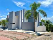 Casa en venta en Vista Real y Country Club, Cancún,...