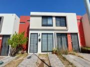 CASA EN VENTA EN VISTA SUR – COTO TORRE BLANCA TLAJOMULCO