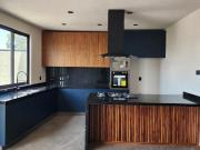 Casa en Venta en Vistas Altozano con Sótano salón usos...