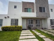 CASA EN VENTA EN VIÑEDOS