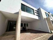 CASA EN VENTA EN XILOTZINGO EXELENTE UBICACIÓN