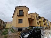 Casa pareada en venta en Yébenes Los. Casa en venta en...
