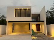 Casa en venta en Yucatán Country Club, Mérida, Yucatán