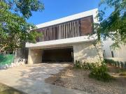 Casa en venta en Yucatán Country Club, Mérida, Yucatán