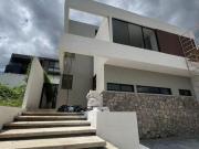 CASA EN VENTA EN ZANDA RESIDENCIAL CON 3 BAÑOS, 3...