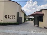 CASA EN VENTA EN ZAVALETA, ZONA ANGELOPOLIS Y BULEVAR...