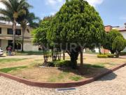 CASA EN VENTA EN ZAVALETA, ZONA ANGELOPOLIS Y BULEVAR...