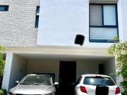 Casa en Venta en Zenith