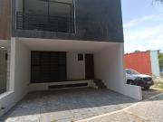 Casa en venta en zerezotla san pedro cholula cerca del...