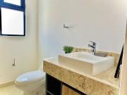 CASA EN VENTA EN ZIBATÁ, con opción a recámara en planta...