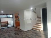 Casa en Venta en Zinacantepec, San Luis Mextepec RT 26 1621