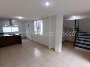 Casa en Venta en Zinacantepec, San Luis Mextepec RT 26 1622