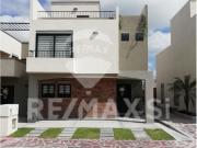 Casa en venta en Zirándaro, San Miguel de Allende,...