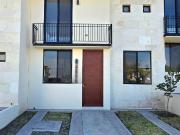 CASA EN VENTA, EN ZONA CENTRO SUR, QUERETARO