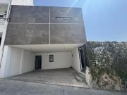 Casa en venta en zona dorada de Cuernavaca