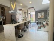 Casa en venta en Zona Galerias Santa Anita, Tlajomulco