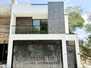 Casa en venta en Zona Pedregal de las Ánimas