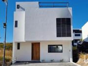 Casa en Venta en zona San Isidro con Roof Garden a 10...