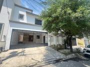 Casa en venta en Zona San Jeronimo Colonia Privada con... Casa en venta en Zona San Jeronimo Colonia Privada con...