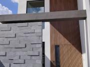 CASA EN VENTA EN ZONA VALLES CON ESTUDIO O RECAMARA EN...