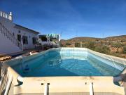 Casa en venta en Zurgena. Villa Se Vende En Taberno. Casas.