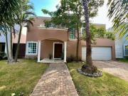 CASA EN VENTA EQUIPADA AL NORTE DE MÉRIDA