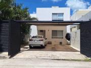 CASA EN VENTA EQUIPADA, POR UNIVERSIDAD MODELO, CHOLUL,...