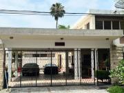 Casa en Venta Esquina Col. Roma, Zona Sur, Monterrey N.L
