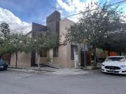 Casa en Venta, esquina, frente al parque, Fracc Privado...