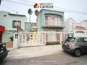 Casa en venta | Estilo clásico con amplio jardín |...