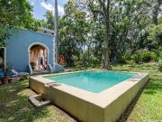 CASA EN VENTA EN CUERNAVACA, EN UN NIVEL, ESTILO...