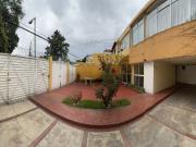 Casa en Venta estilo Modernista cerca del eje 3 y...