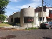 CASA EN VENTA EXCELENTE UBICACION