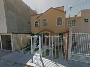 CASA EN VENTA EXCELENTE UBICACION, EN VILLAS DEL ALAMO...