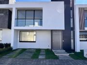 CASA EN VENTA EXPLANADA SUR RESIDENCIAL 3 RECAMARAS CADA...