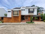 Casa en venta Floridablanca – Cañaveral, estrato 6, 3...