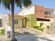 Casa en Venta. Fovissste 100, Fluvial Vallarta, Puerto...