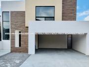 Casa en venta Fracc. Altozano $7,300,000