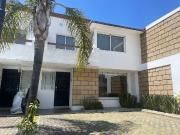 Casa en Venta Fracc Bosques de Encinos, cerca carretera...