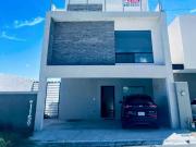 Casa en venta Fracc. Cerrado La Cordillera