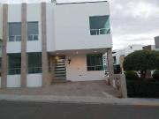 Casa en VENTA Fracc. Claustros de Las Misiones II, con...