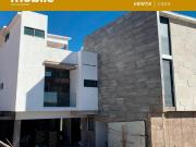 CASA EN VENTA FRACC. DOMINION CON ALBERCA