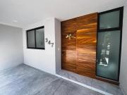 Casa en Venta, Fracc. El Origen Coto Izvora, Zona Sur,...
