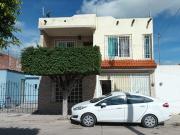 CASA EN VENTA FRACC. EL ZAPOTE, EN IRAPUATO