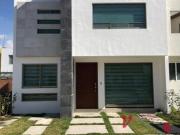 CASA EN VENTA FRACC. FUENTES DE SAN JOSE, TOLUCA EDOMEX