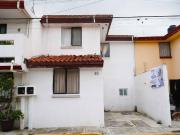 Casa en Venta, Fracc. Loma Real, c. Niños Héroes N.1816,...