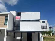 CASA EN VENTA FRACC. MADEIRAS I ZAPOPAN  JALISCO