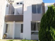 CASA EN VENTA FRACC. PUERTA NAVARRA, QUERETARO. QRO