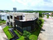 Casa en Venta, Fracc. Punta Tiburon, Riviera...